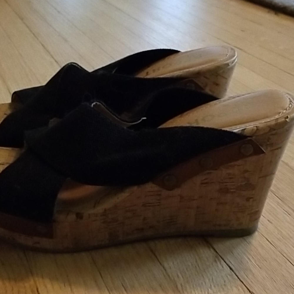 Wedges - Picture 2 of 2
